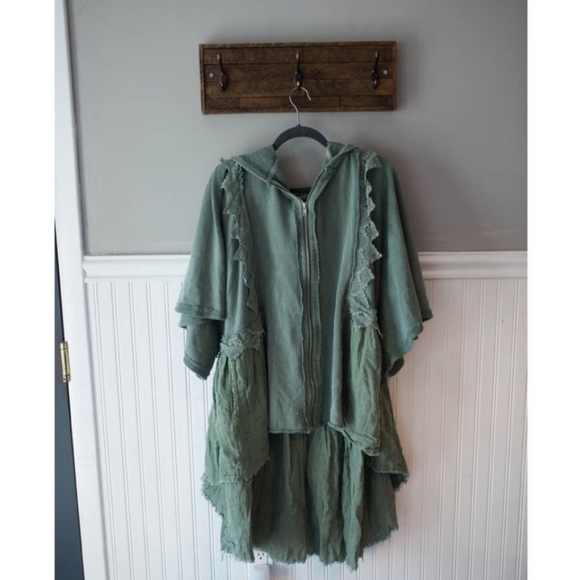 Rare Free People Ruffle Jacket - Picture 3 of 5
